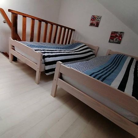 Le Blanc, Agreable Maison De Centre Ville Eksteriør billede
