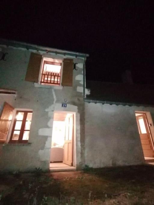 Le Blanc, Agreable Maison De Centre Ville Eksteriør billede